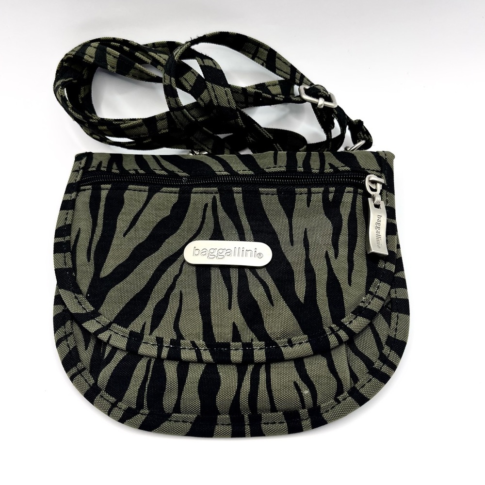 Baggallini Small Purse